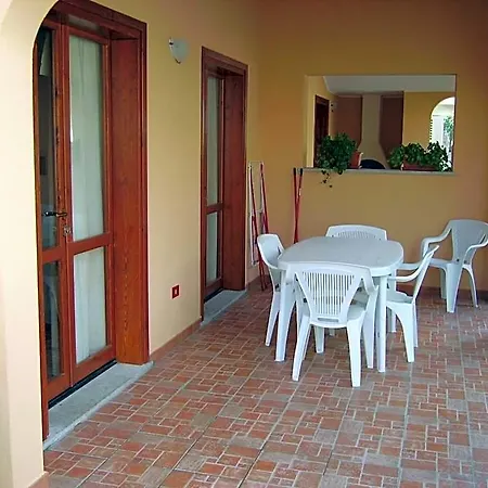 Luna Rossa Apartahotel 3*
